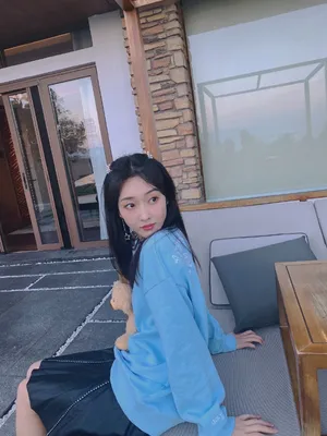 性感美女明星宣璐妩媚优雅个性写真_5