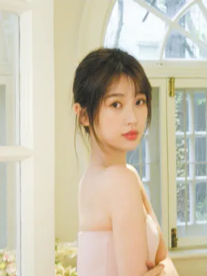 虞书欣粉裙甜美鲜花大片写真图片_6