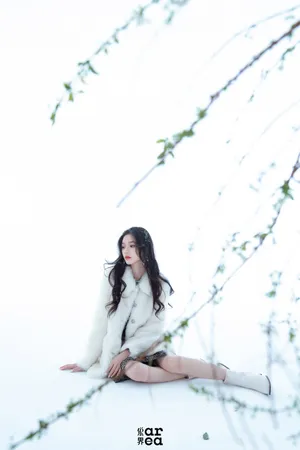 林允性感灵动写真图片_9