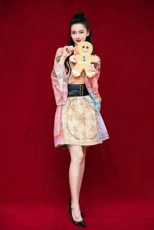 angelababy圣诞限定大片写真图片_2