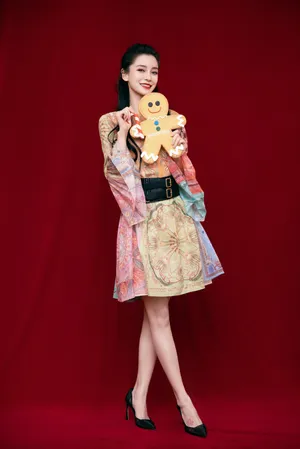 angelababy圣诞限定大片写真图片_3