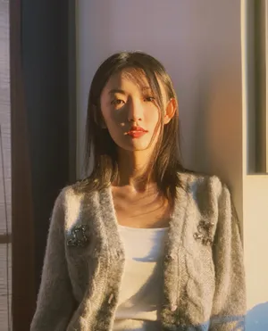 周依然元气养眼写真图片