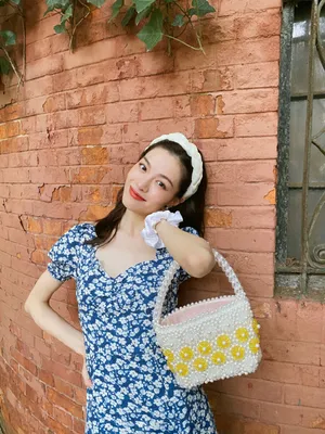 钟楚曦蓝色碎花裙复古浪漫图片_4