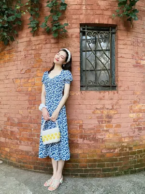钟楚曦蓝色碎花裙复古浪漫图片_5