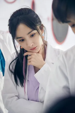 杨幂《密室大逃脱2》第十期剧照图片_7