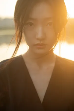 周依然黑裙少女甜美写真图片_4