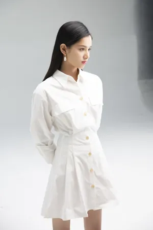 张婧仪白裙清秀靓丽写真图片_3