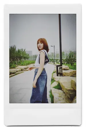 苏晓彤简约私服俏皮街拍图片_1