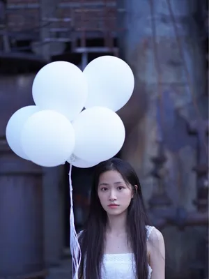 杨肸子白色长裙清新写真图片_2