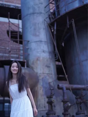 杨肸子白色长裙清新写真图片_3