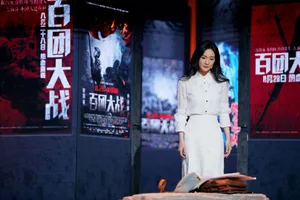 杨幂优雅白裙活动图片_4