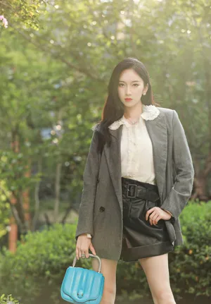 刘令姿曾可妮宝格丽活动照性感图片_10