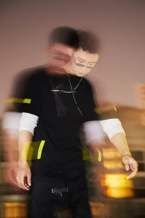 黄景瑜荧光绿造型型男写真图片_4