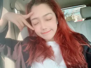 希林娜依·高红发私服自拍照图片_6