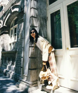 王紫璇黑色连衣裙魅力写真图片_4