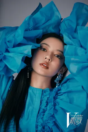 何瑞贤性感色彩大片写真图片_3