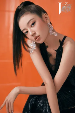 何瑞贤性感色彩大片写真图片_7