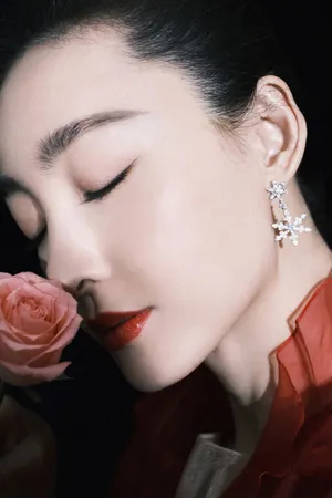 王丽坤单肩连裤装摩登写真图片_5