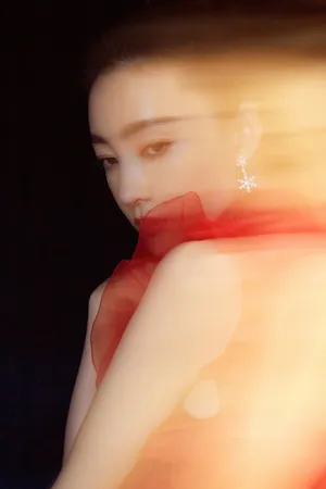 王丽坤单肩连裤装摩登写真图片_6