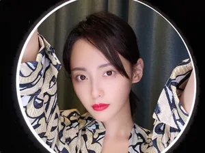 张嘉倪俏丽私服自拍照图片_3