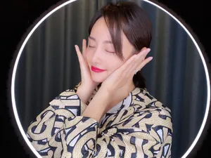 张嘉倪俏丽私服自拍照图片_4