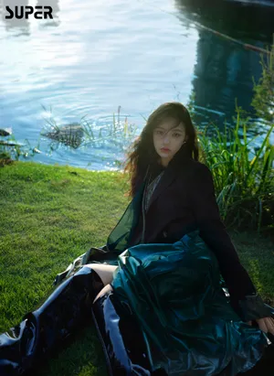 林允湖光掠影大片写真图片_9