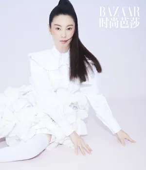 张雨绮单马尾时尚封面写真图片