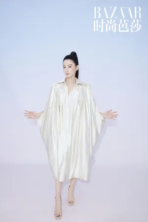 张雨绮单马尾时尚封面写真图片_2