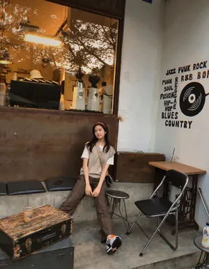 李兰迪清新甜美私服街拍图片