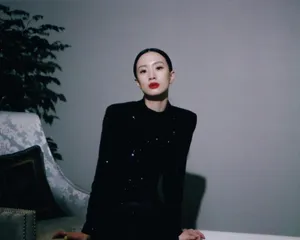 李梦暗夜流光裙性感写真图片_4