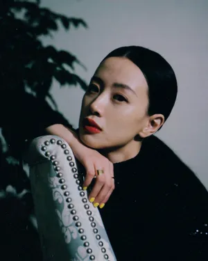 李梦暗夜流光裙性感写真图片_8