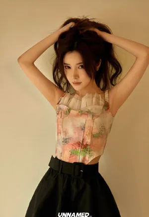 戴燕妮性感随性写真图片_5