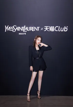 吴佳怡性感靓丽活动照图片