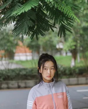 周依然元气养眼写真图片_4