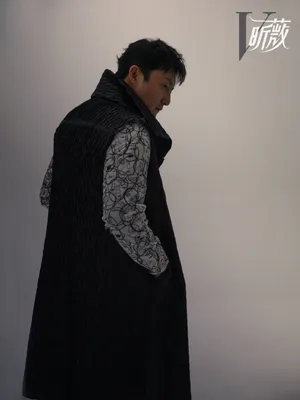涂松岩黑白光影大片写真图片_7