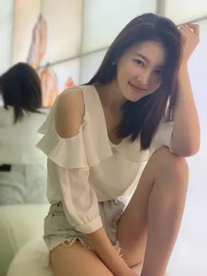 杜雨宸性感养眼写真图片_4