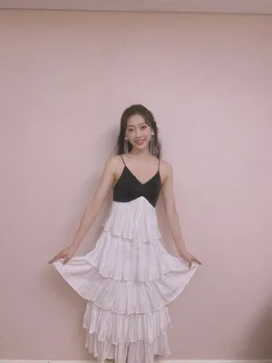 宣璐吊带裙甜美写真图片_9