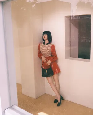 许佳琪性感红裙写真图片_2