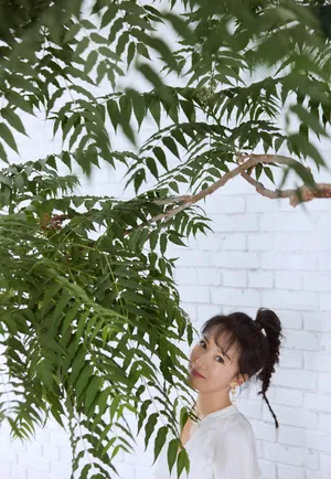 李念甜美俏丽写真图片_4