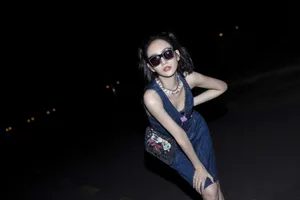 王鸥牛仔裙时尚活力写真图片_6