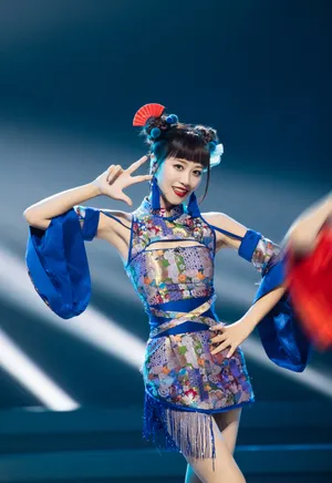 《乘风破浪的姐姐》蓝盈莹图片_3