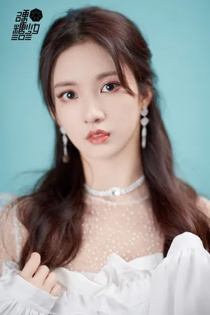 硬糖少女钻石眼妆迷人性感写真_5
