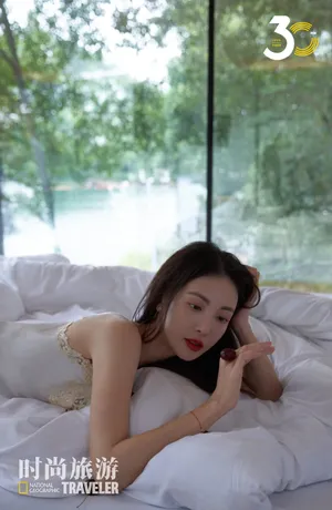 金晨山水交映大片写真图片_5