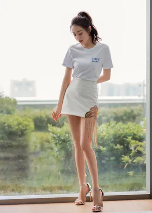 迪丽热巴高马尾活力写真图片_6