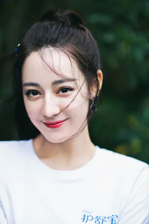 迪丽热巴白裙清新写真图片_5