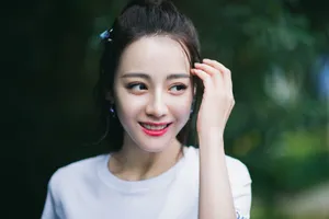迪丽热巴白裙清新写真图片_7