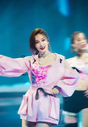 《乘风破浪的姐姐》吴昕图片_4