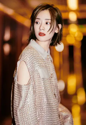 刘雅瑟浅色套装性感写真_3