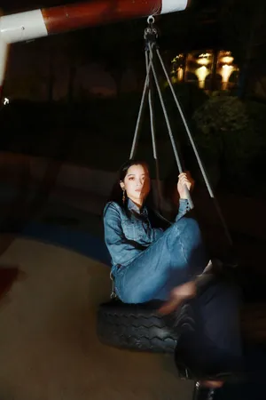 欧阳娜娜初秋牛仔服魅力性感写真