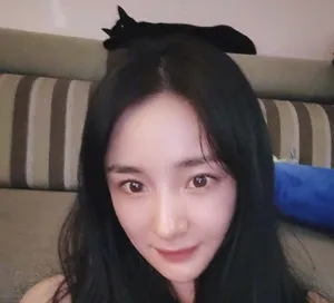 杨幂生日精致甜美可爱自拍图片